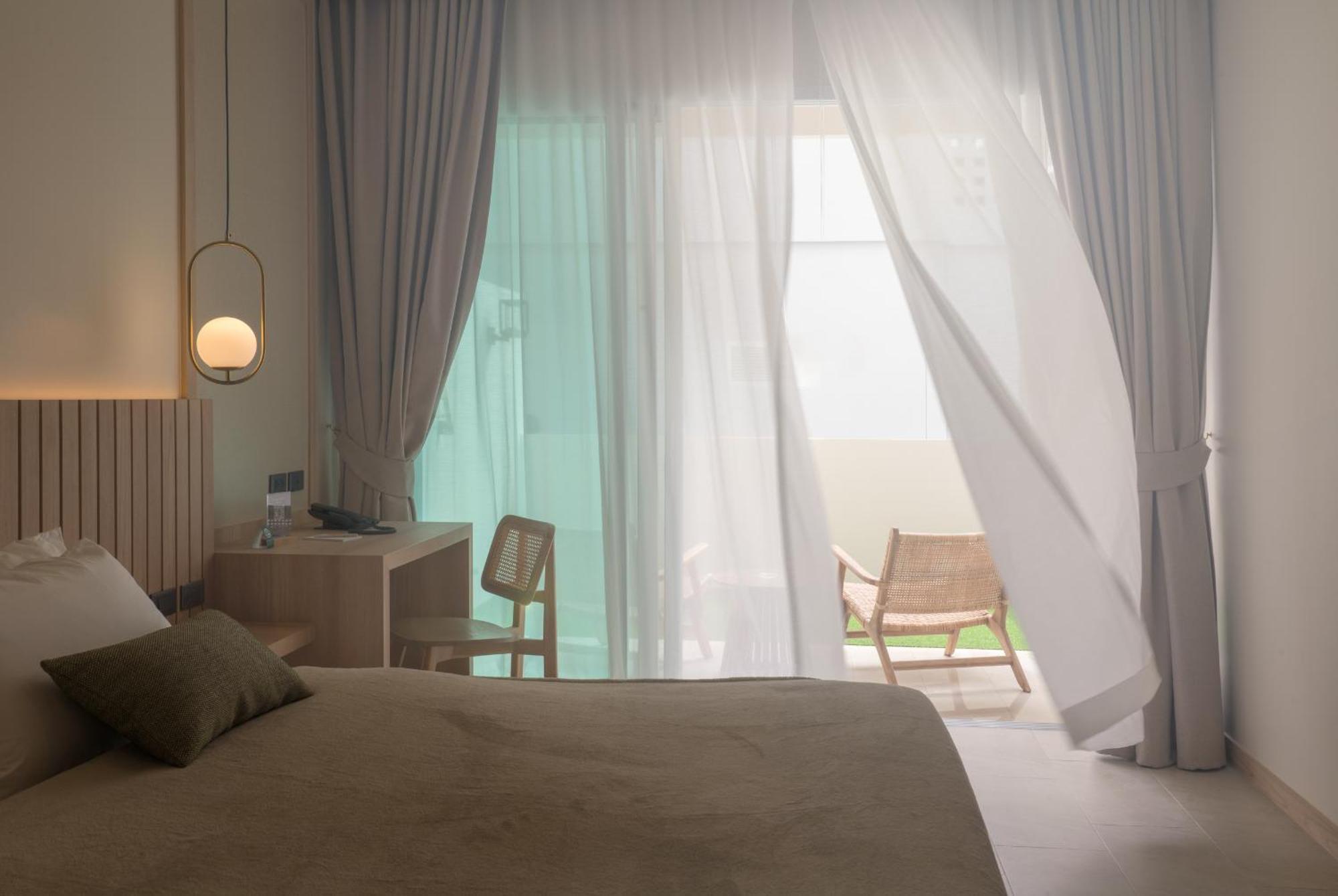 Niranapa Boutique Resort Kata Beach  Eksteriør billede